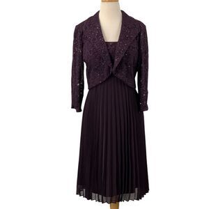 R&M Richards Elegant Plum/Purple Sequin Lace Jacket Dress Pleated Skirt Size 10‎